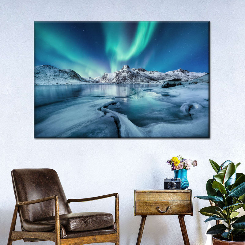 Sur toile, H 48 po x l 32 po x P 1,25 po