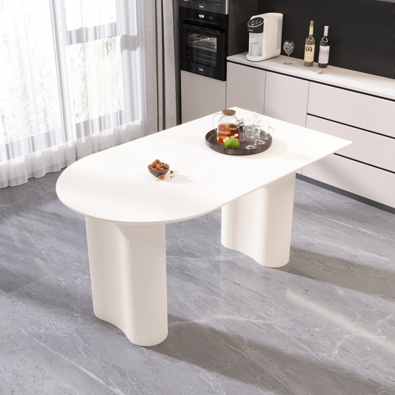 Table de salle à manger en panneau de fibres à densité moyenne de 63 po - Pieds ronds sculptés à la vague, sièges 4-8