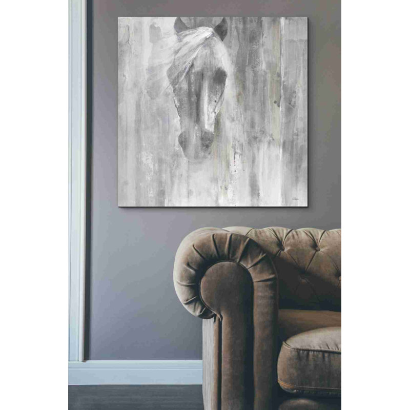 «Shadow Grey» par Albena Hristova, art mural sur toile, H 37 po x l 37 po x P 1,5 po