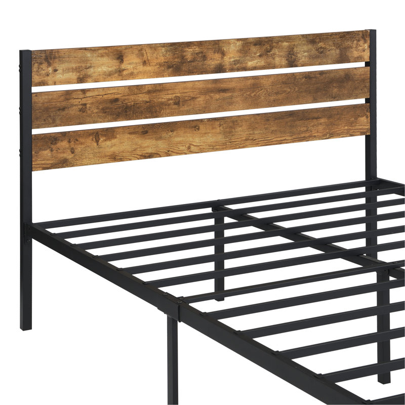 Structure de lit très grand avec tête de lit en bois, lit plateforme en métal avec rangement sous le lit, aucun sommier nécessaire, brun rustique et noir