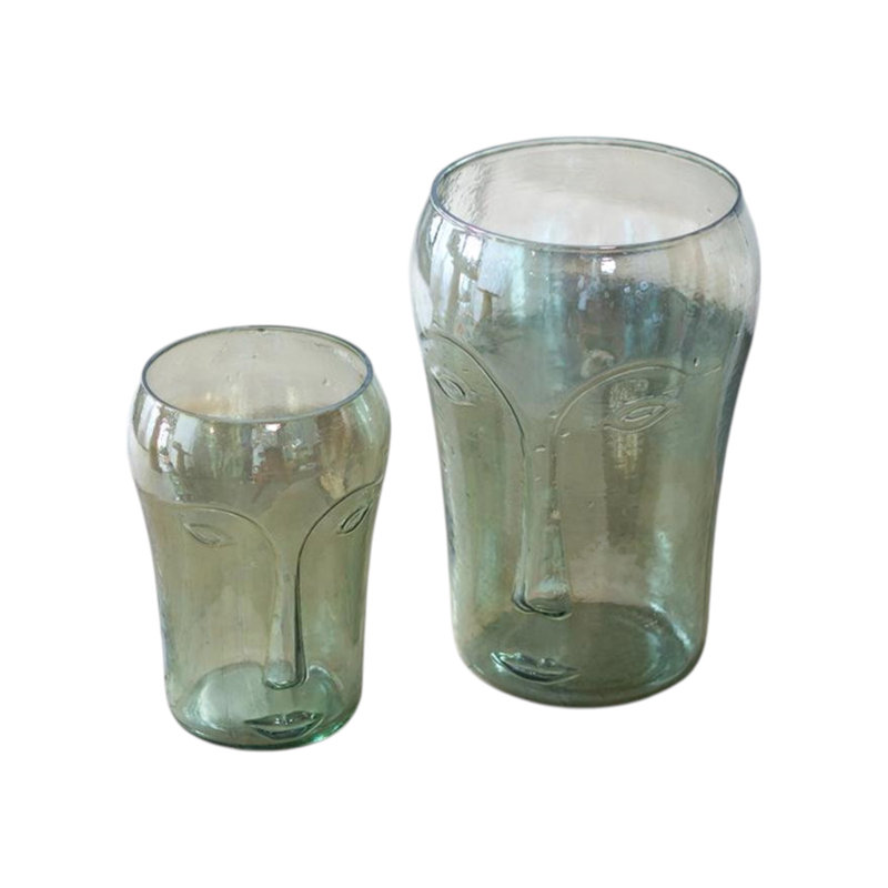 Ensemble de deux vases de table en verre