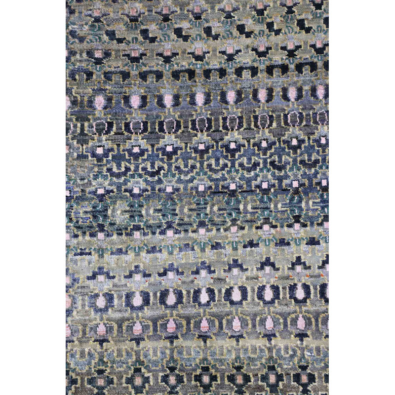 Silk Treasures Geometric Area Rug in Gray