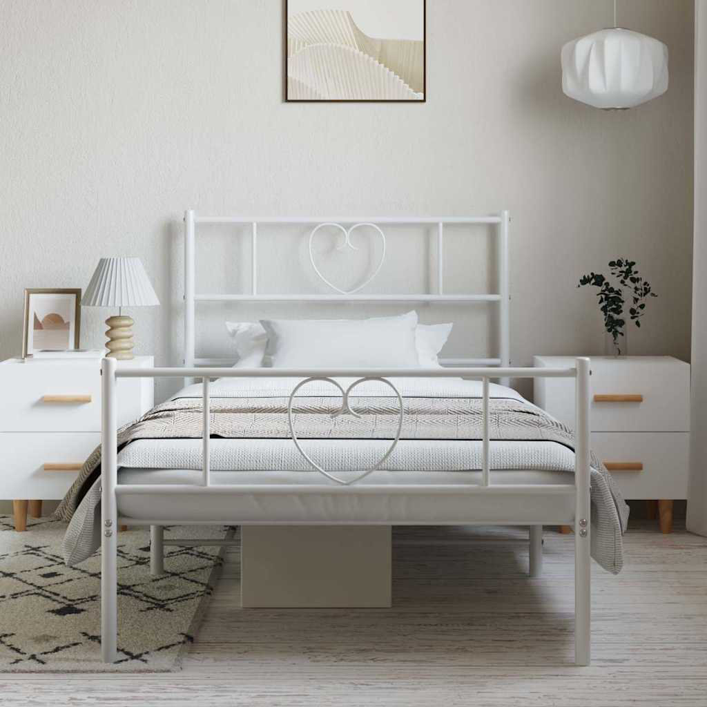 Altamae Metal Bed