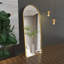 Miroirs muraux surdimensionnés arqués-673559887-673559885