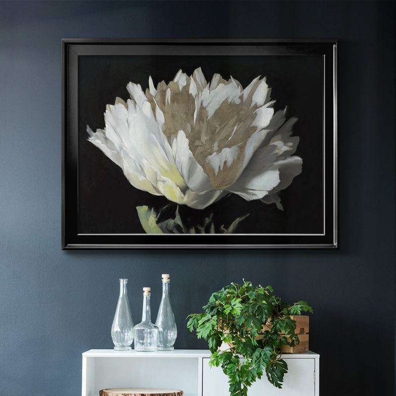 Pivoine blanche encadrée sur toile, Noir, H 30 po x l 44 po x P 1,5 po