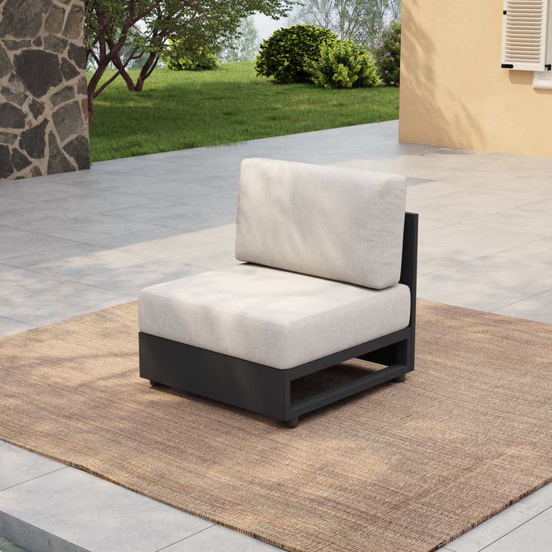 Chaise d'extérieur simple avec coussin Zachery