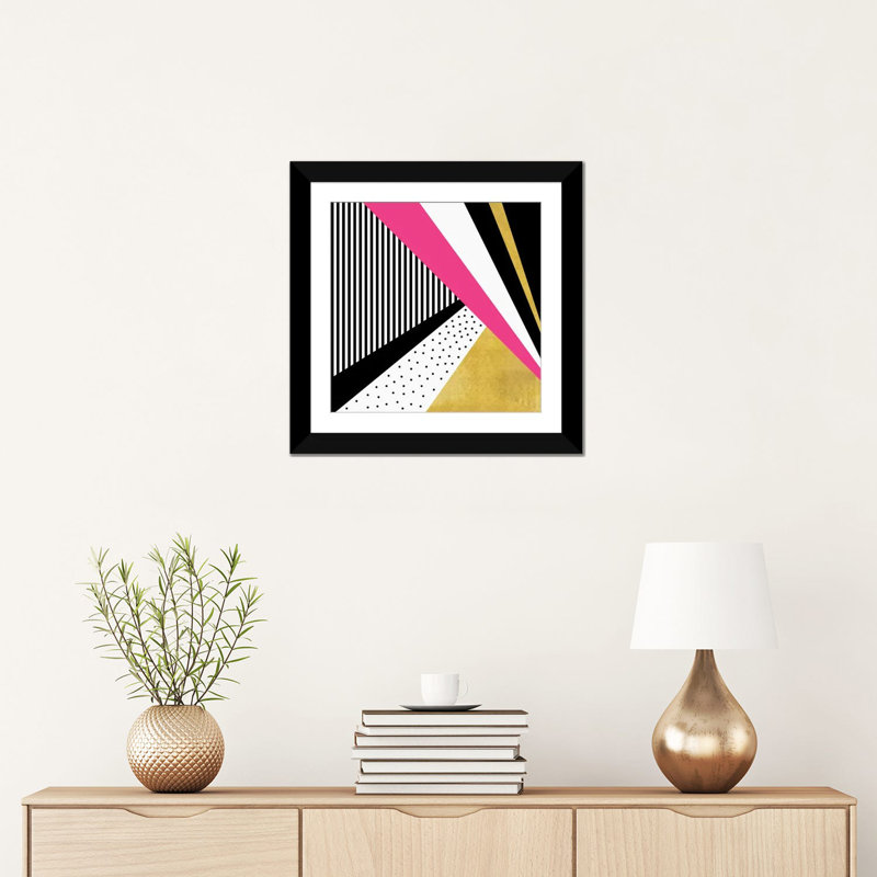 «Pretty in Pink», impression sur toile, Papier d'art encadré noir, Blanc, H 16 po x l 16 po x P 1 po