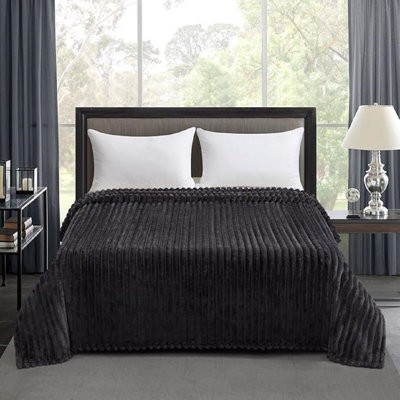 Ribbed Throw Blanket – Soft, Lightweight & Cozy Home Décor Throw