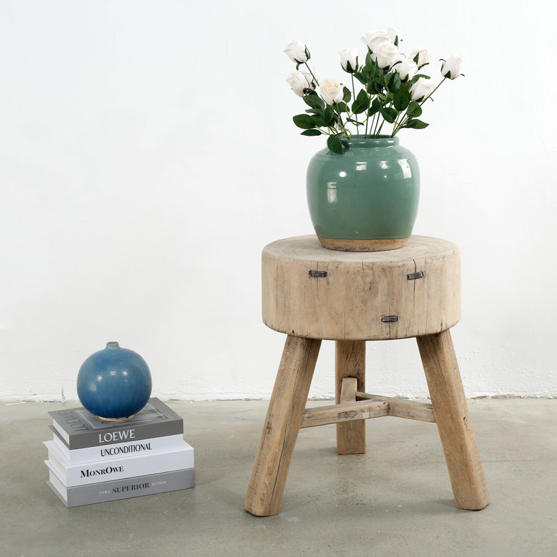 Table ronde à trois pieds Corrigan Studio® Live Edge environ P 12 à 16 po H 20 po