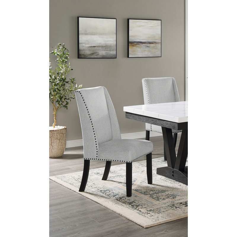 Chaise d'appoint moderne, chaise d'appoint rembourrée avec garniture cloutée
