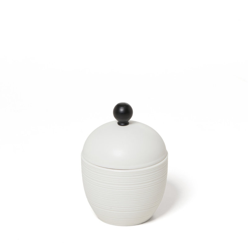 Contenant dubai, Garniture noire