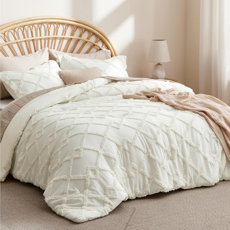 Bedsure Jacquard Comforter Set, Cream, King Comforter + 2 King Shams