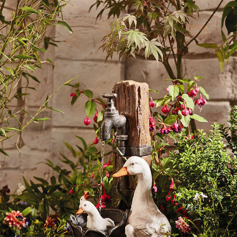Dakota Fields 3L Weather Resistant Plastic Fountain