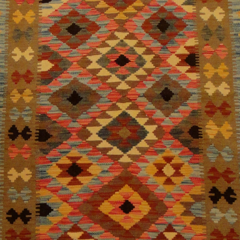 Azpeitia Wool Southwestern Indoor Rug