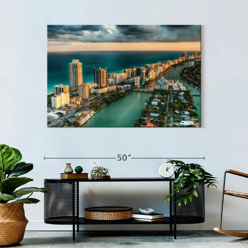 Nicci Stormy Miami, H 32 po x l 48 po