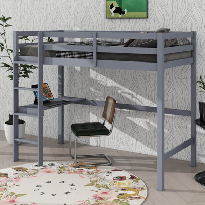 Lit mezzanine simple en bois surélevé, entièrement équipé d'une barrière de sécurité, d'un bureau intégré et d'un escabeau
