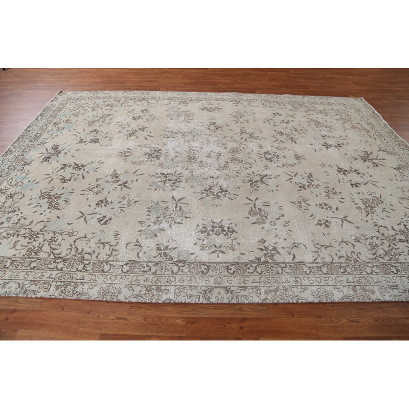 Tapis persan à motif floral Kerman Karbon