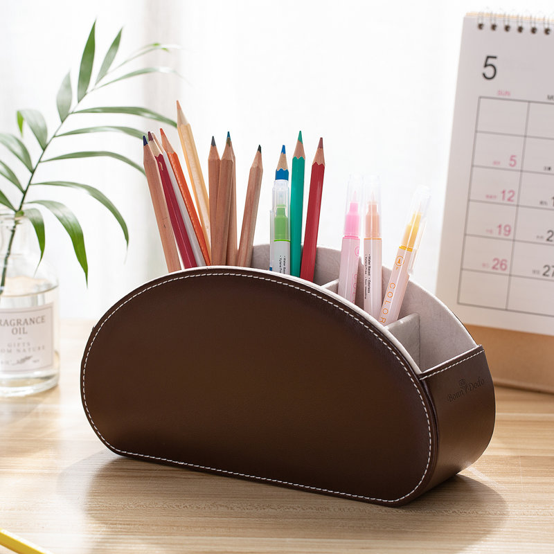 Boîte de rangement pour télécommande avec 5 compartiments en cuir de polyuréthane brun multifonctionnel pour bureau avec rangement et télécommande pour lecteur multimédia, brosse, crayon, lunettes et fournitures de bureau