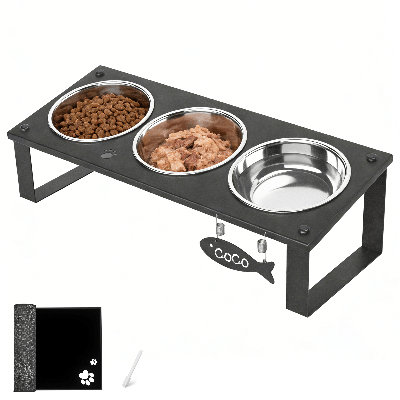 Station d'alimentation surélevée pour chat à 3 bols avec bols en acier inoxydable et tapis anti-déversement, conception inclinée pour une meilleure digestion