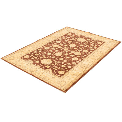 Tapis de zone en laine brun/beige 6 pi x 8 pi 10 po "one-of-a-kind" à la main noué la 2010 chobi Adriella