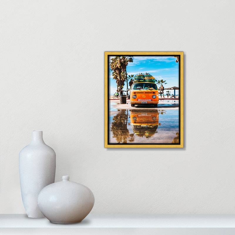 «Coastal Cruiser» par Tyler Nix, H 11,5 po x l 9,5 po x P 2 po, Cadre flottant doré, Pas de tapis