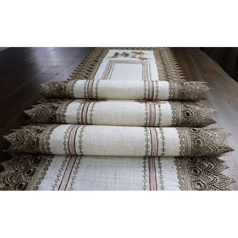 Chemin de table Ono, 54 po x 16 po