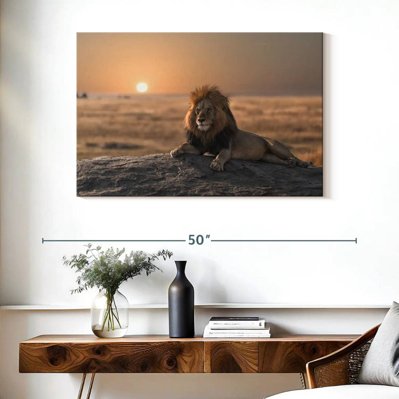 Lion sur un rocher, H 26 po x l 39 po