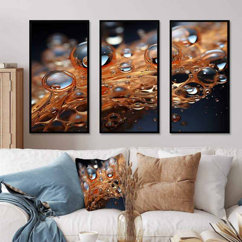 «Beating Bronze Pelages Champagne» - art mural Champagne, H 28 po x l 36 po x P 1 po, Cadre flottant noir