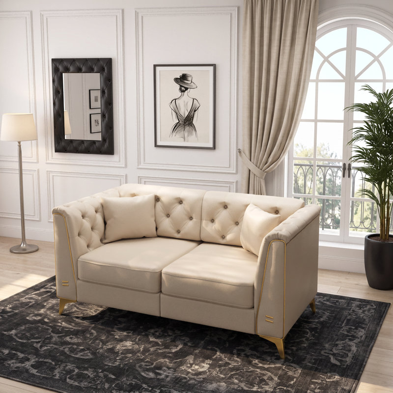 Canapé Chesterfield 2 places en similicuir de 157 cm (61,8 po) avec garniture métallique, Beige Faux Leather