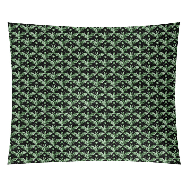 Tapisserie «Avicia Bats» par Katelyn Elizabeth, Intérieur, H 54 po x l 63,5 po