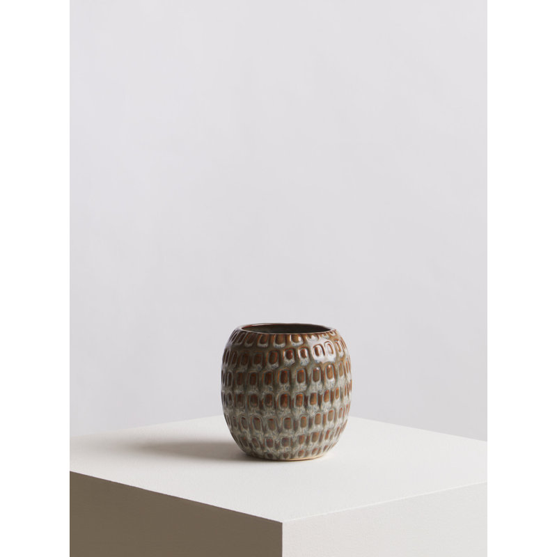 Dequavious Ceramic Pot Planter