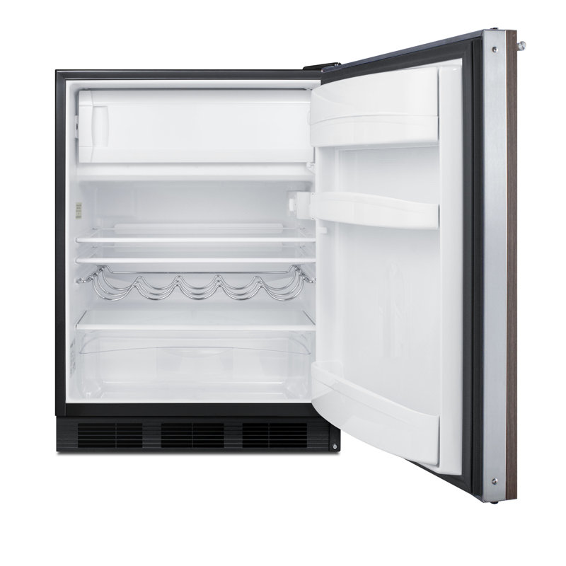 Summit Appliance 5,1 pieds cubes Réfrigérateur avec congélateur