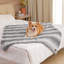 Couverture réversible en fausse fourrure pour animaux de compagnie / Jeté de lit imperméable avec imprimé de cerf pour chiens et chats-109847102-109847105