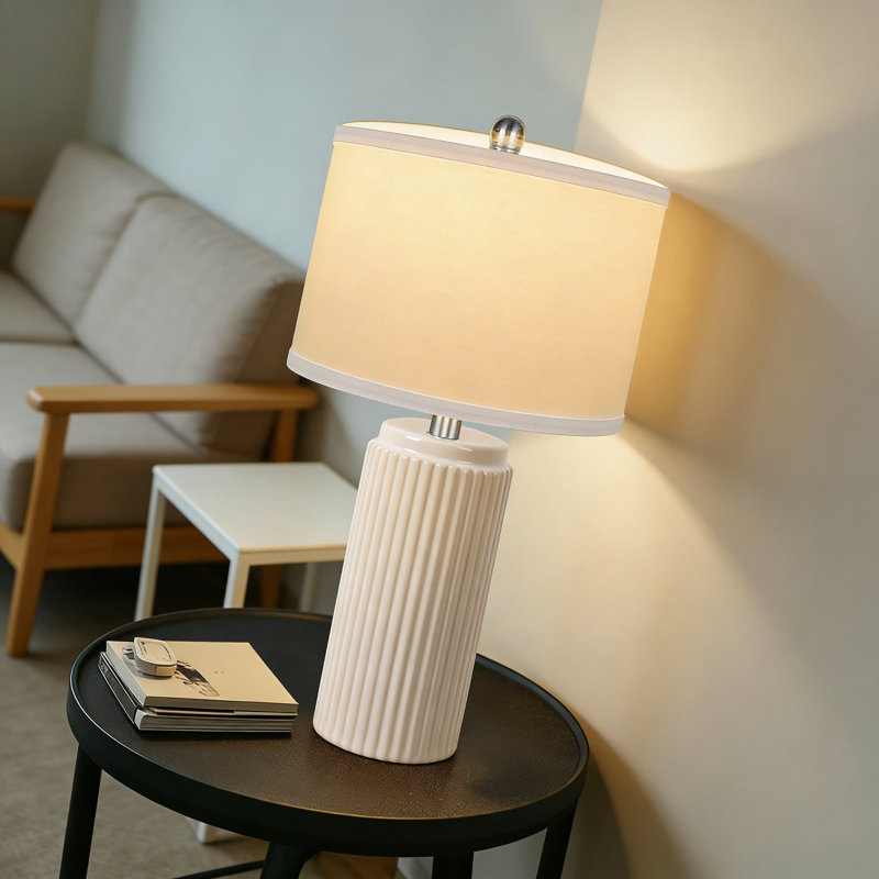 Ensemble de 2 lampes de table en céramique de style campagnard avec abat-jour en lin TOBUSA, 23,5 po de hauteur, Crème
