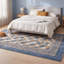 Tapis Eddy moderne à motifs mosaïques abstraites, bleu, gris, or, crème, ivoire, lavable à la machine, antidérapant, à poils courts, pour l'intérieur et l'extérieur, adapté aux animaux domestiques, idéal pour le salon, la chambre, la salle à manger, l'entrée, le couloir ou le bureau.-1684056247