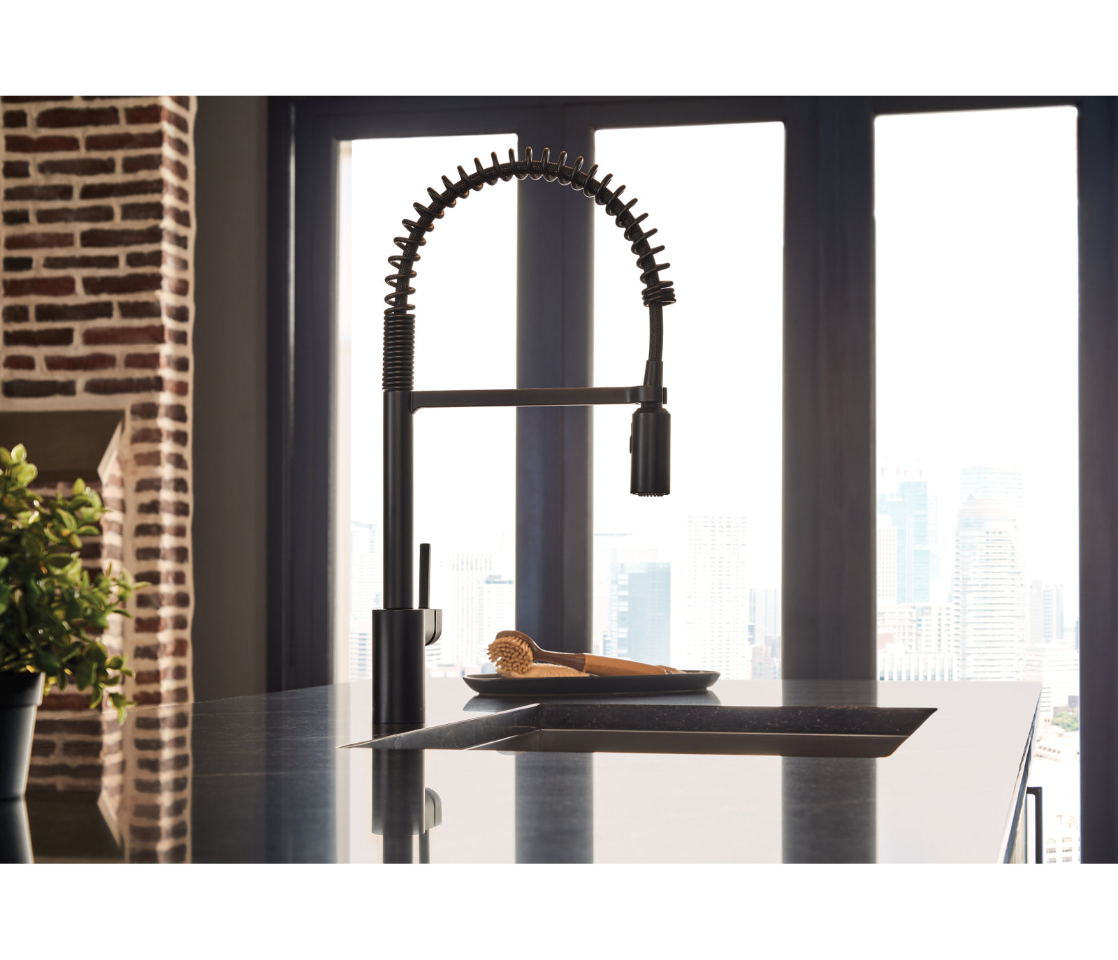 Align Spring Pull-Down Kitchen Faucet, Matte Black