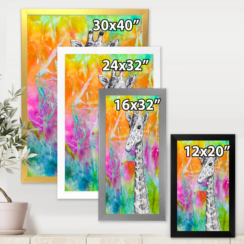 Girafe blanche, dessin sur arc-en-ciel lumineux - peinture sur toile, H 40 po x l 30 po x 1,5 po, Toile encadrée d'or