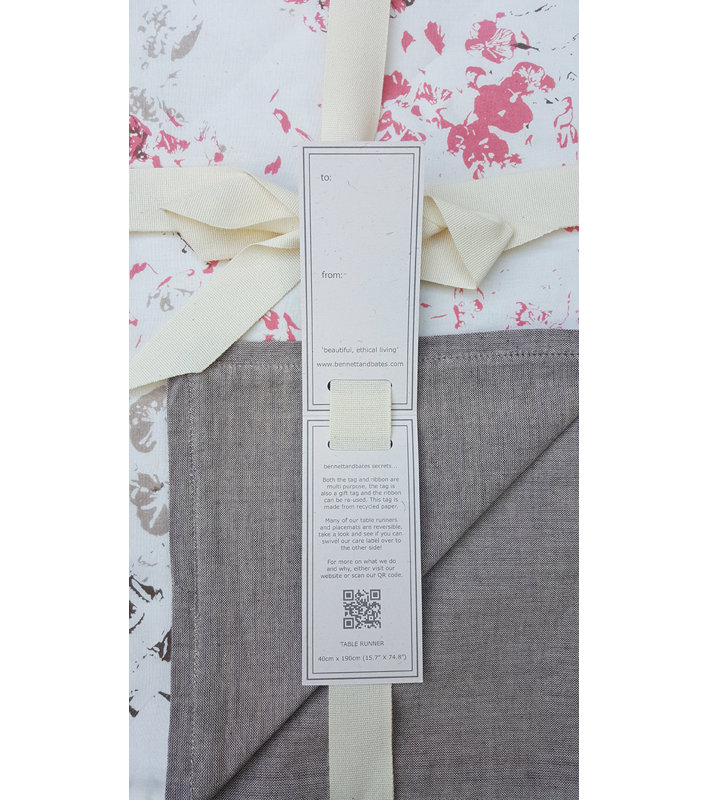 Bonnefoy  Cotton Table Runner, Pink
