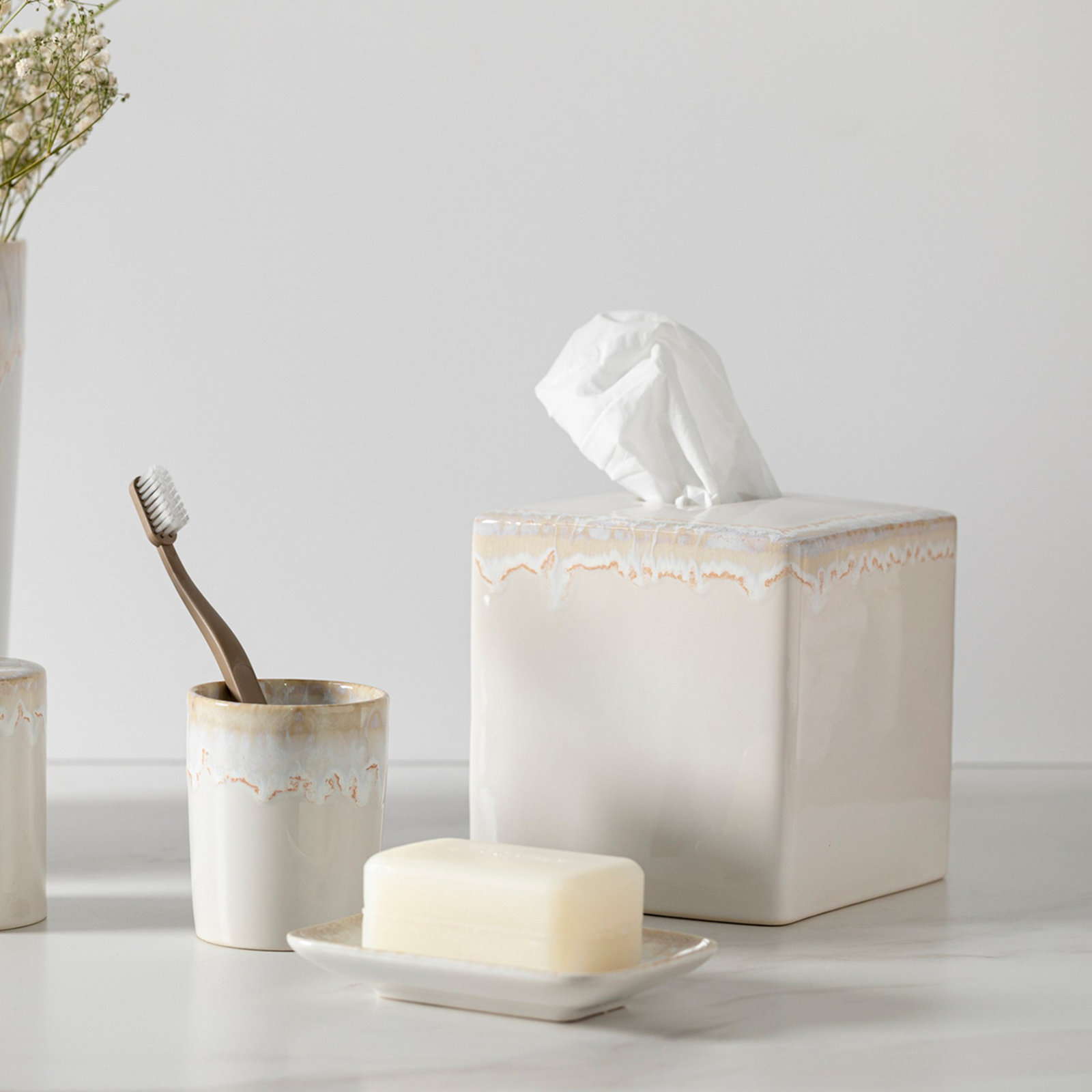 Taormina Bathroom Accessory Set, White