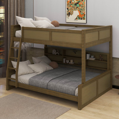 Lit double superposé au-dessus de grand lit double avec armoires de rangement et port USB