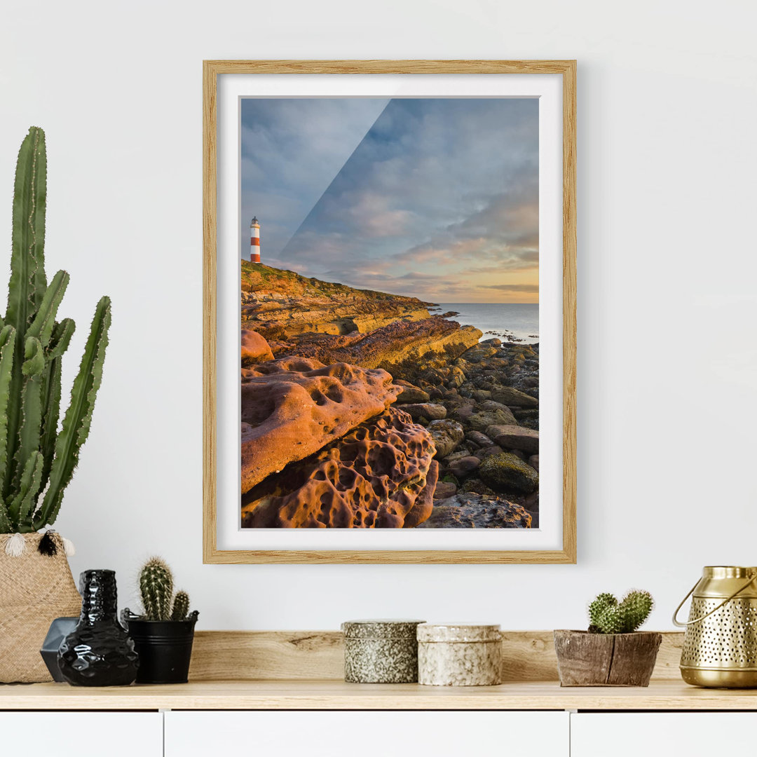 Gerahmter Fotodruck Tarbat Ness Meer und Leuchtturm bei Sonnenuntergang