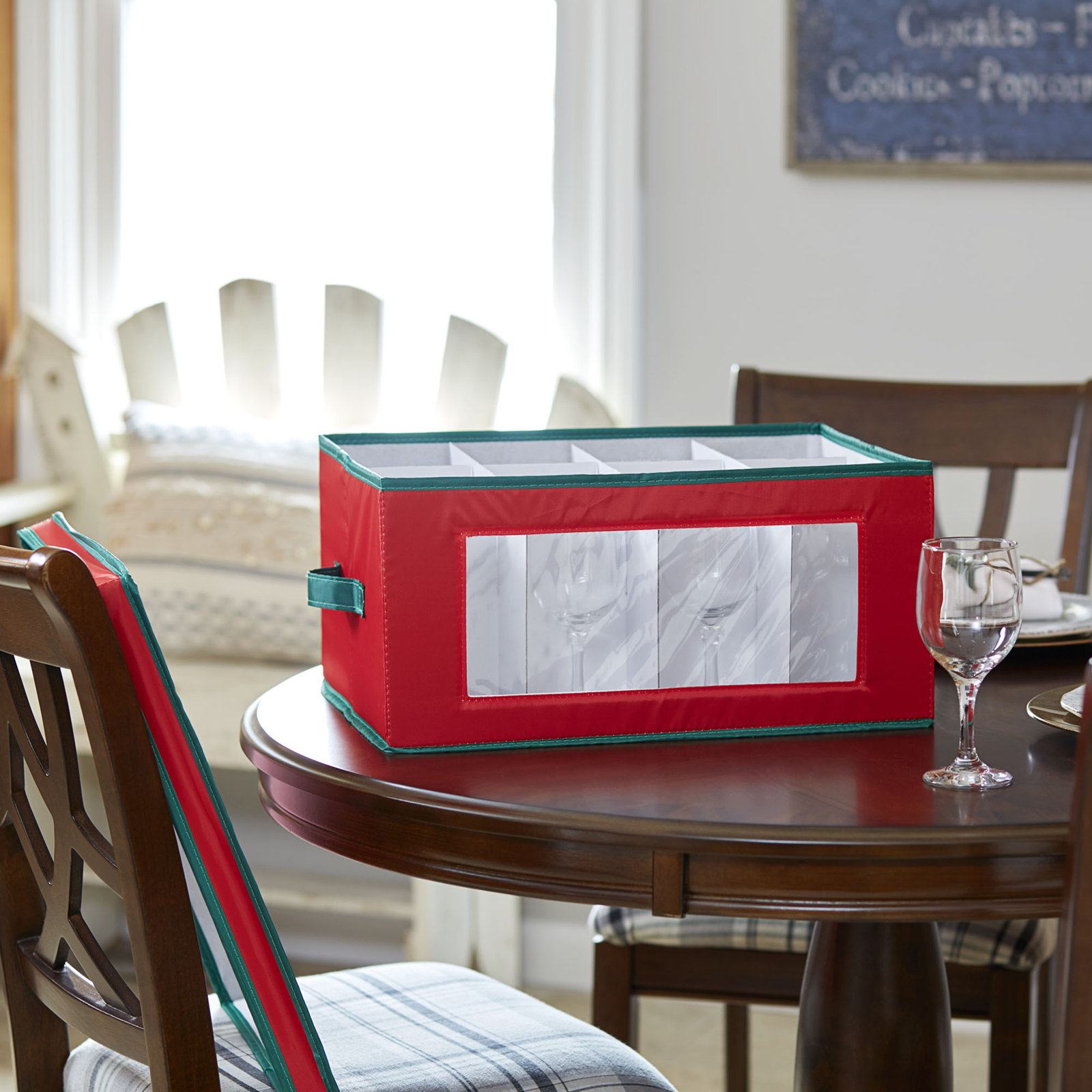 Farris Red Wine Glass Storage