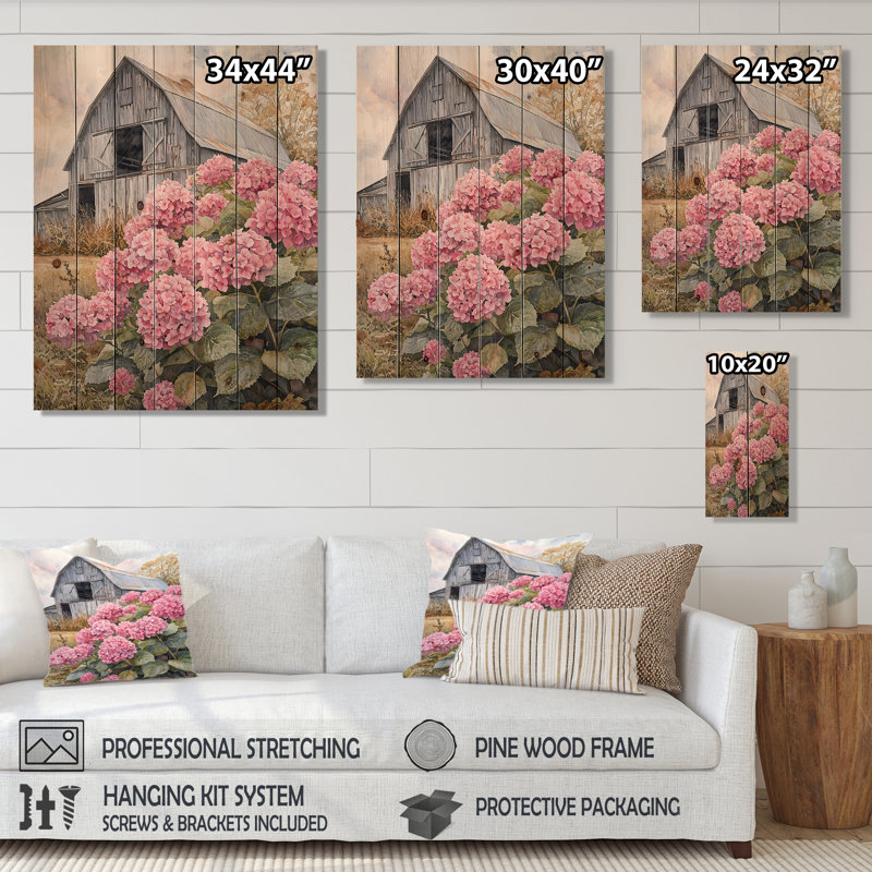 Hortensias dans l'ancienne cour de ferme - impression d'hortensias sur bois de pin naturel, H 44 po x l 34 po x P 0,78 po
