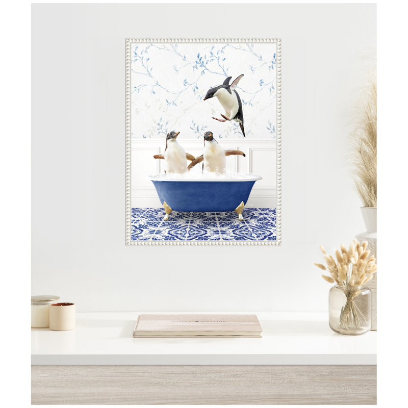 «Penguins in Eclectic Blue Bath» par Amy Peterson, reproduction d'art sur toile encadrée