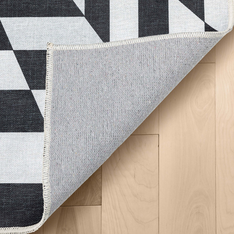 Checkered Indoor Rug, Rectangle 3'3" x 5'