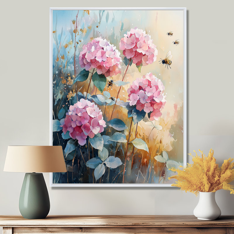Hortensias dans le champ de trèfles II - décoration murale hortensias, H 40 po x l 30 po, Reproduction avec cadre flottant
