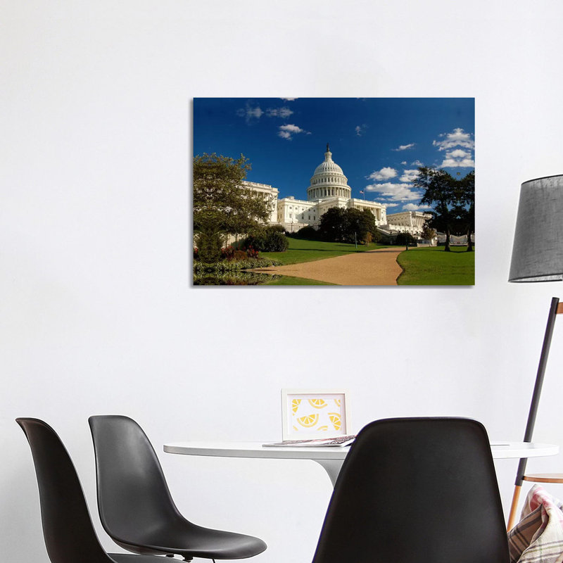 Capitol Building - Wrapped Canvas Print, 101.6 cm H x 66.04 cm W x 1.91 cm D