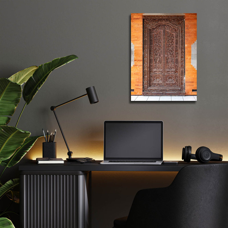 «Door - Carved on Bali» par Epic Portfolio, art mural en verre acrylique, H 16 po x l 12 po x P 0,13 po