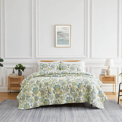 Wanderlust Cream Microfiber Quilt Set