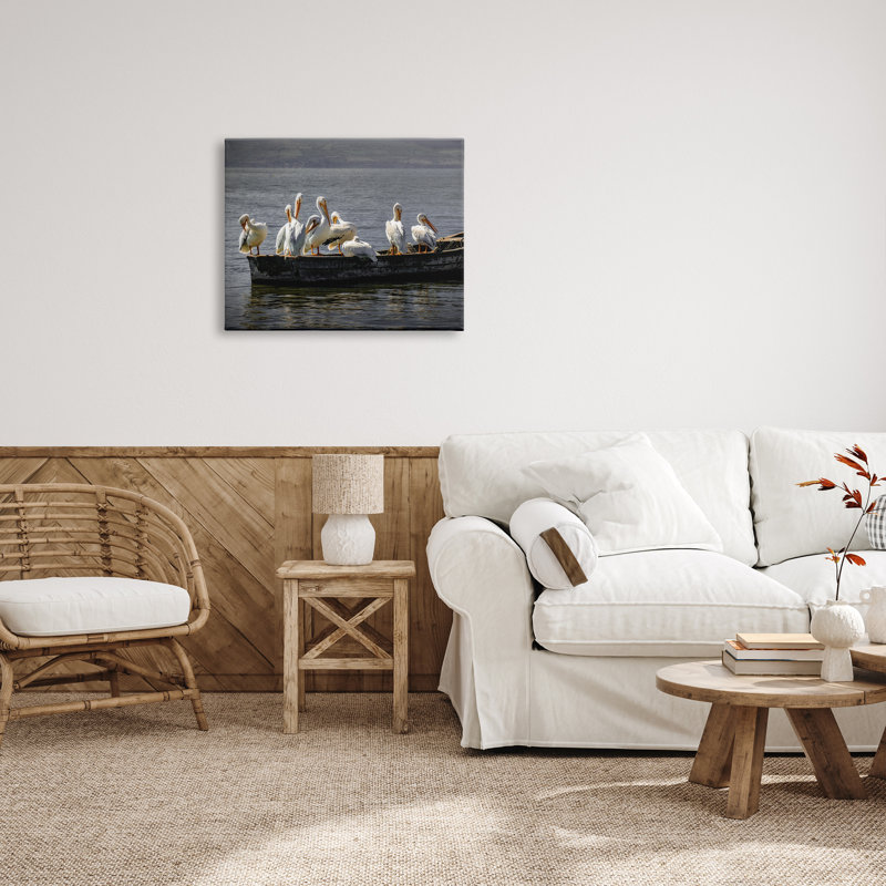 «Pelican Flock on Floating Lake Boat» par David Lorenz - photographie sur toile tendue, H 24 po x l 30 po x P 1,5 po
